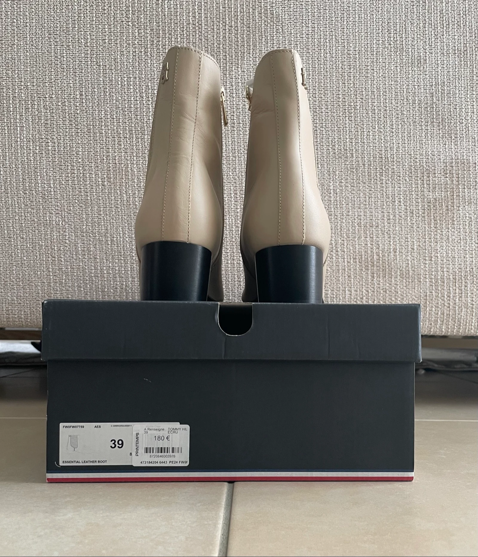 Authentic Tommy Hilfiger ankle boots beige leather 4.4 cm heel size 39 – photo 10